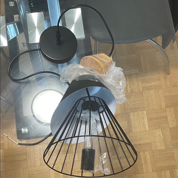 Modern Black Wire Pendant Light - Picture 1 of 6